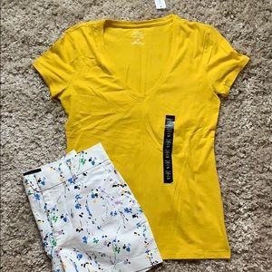 Banana Republic Mustard Timeless Tee T-shirt NWT